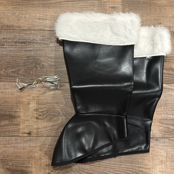 Target Deluxe Santa Suit W/ Box Great Condition - Picture 3 of 5